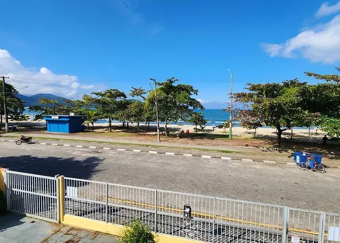 Apartamento Pereque Frente Mar
